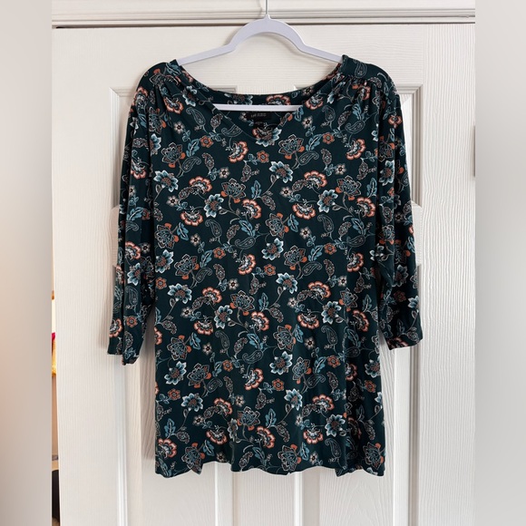 J. Jill Dark Green Floral Paisley A-line Tunic with 3/4 sleeves - Picture 2 of 9